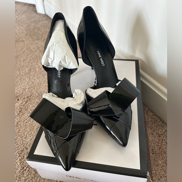 NWT NINE WEST mcfally black patent leather d’Orsay bow pump 7.5W - Picture 4 of 4